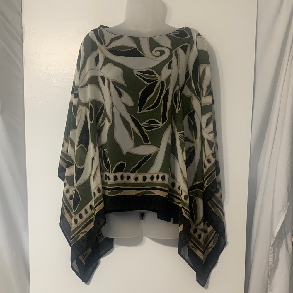 Chico's Green and Black Leaf Pattern Poncho